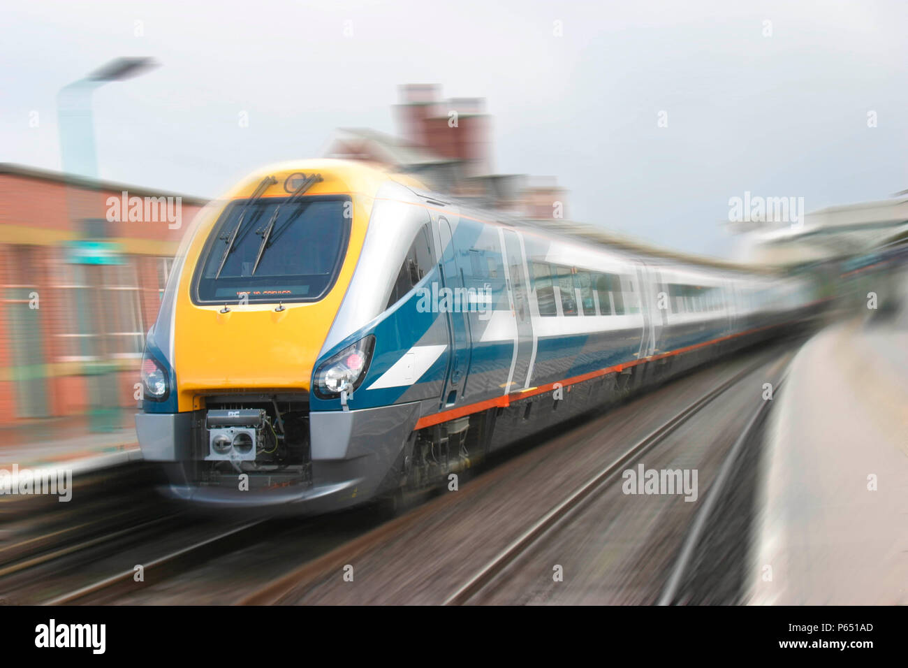 A Midland Main Line Meridian speeds through Kettering station on its