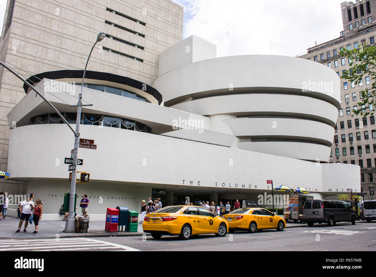 New York City. The Solomon R. Guggenheim Museum, an art museum located at Fifth Avenue in the Upper East Side neighborhood of Manhattan. Built in 1959 Stock Photo