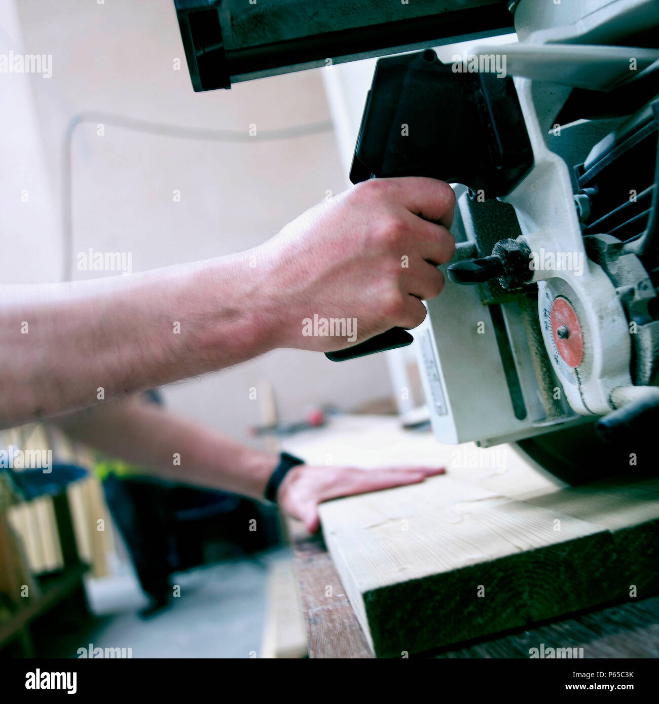 Circular saw accident hires stock photography and images Alamy