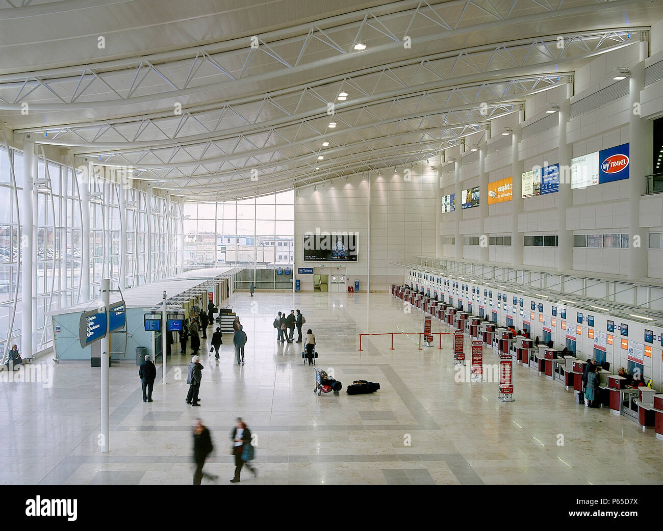 Concourse Of Liverpool John Lennon Airport Terminal Building Liverpool United Kingdom Stock Photo Alamy Concourse Of Liverpool John Lennon Airport Terminal Building Liverpool United Kingdom Stock Photo Alamy