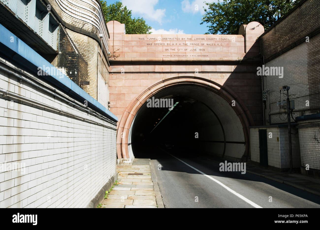 Rotherhithe tunnel hires stock photography and images Alamy