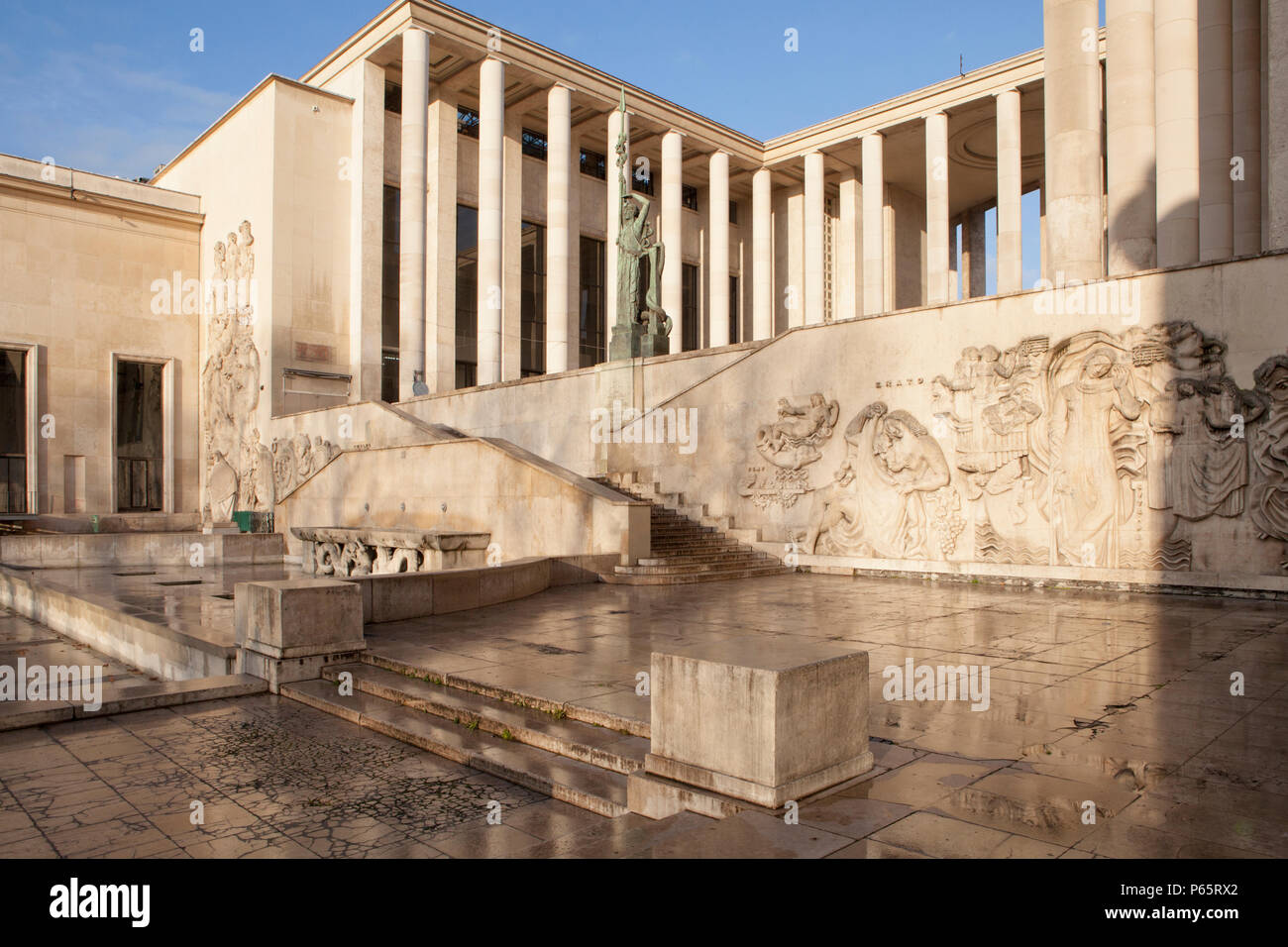 The 1937 Art Deco design of the Palais De Tokyo which houses the Museum of Modern Art in Paris, France Stock Photo