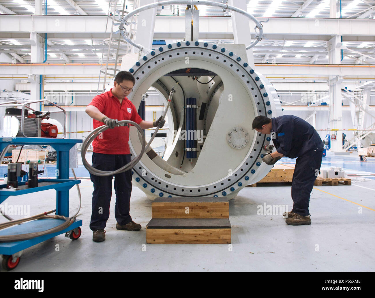 Wind turbine manufacturing, Nantong, Jiangsu, China Stock Photo - Alamy