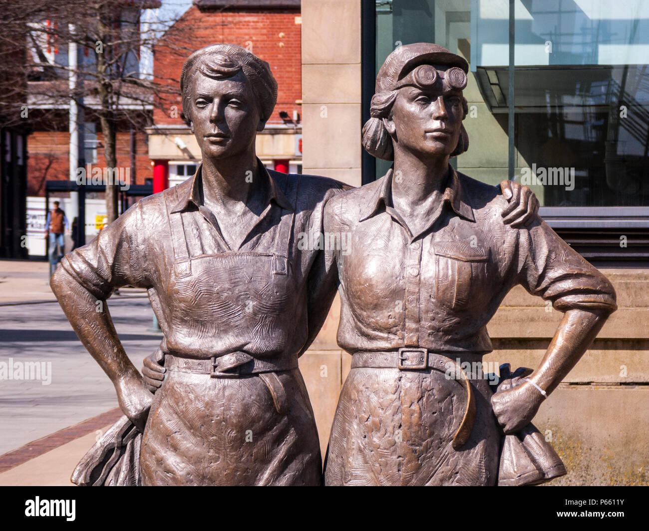 Women of Steel, bronze sculpture, commemorating the women of Sheffield who worked in the steel industry during WWI & WWII, close-up Stock Photo