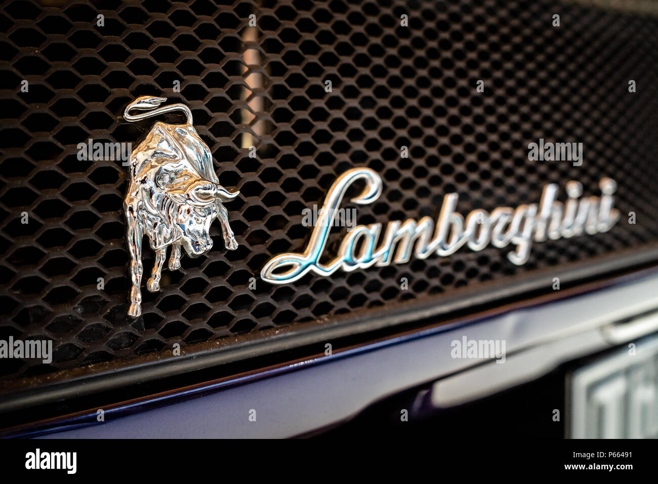 Lamborghini diablo hi-res stock photography and images - Alamy