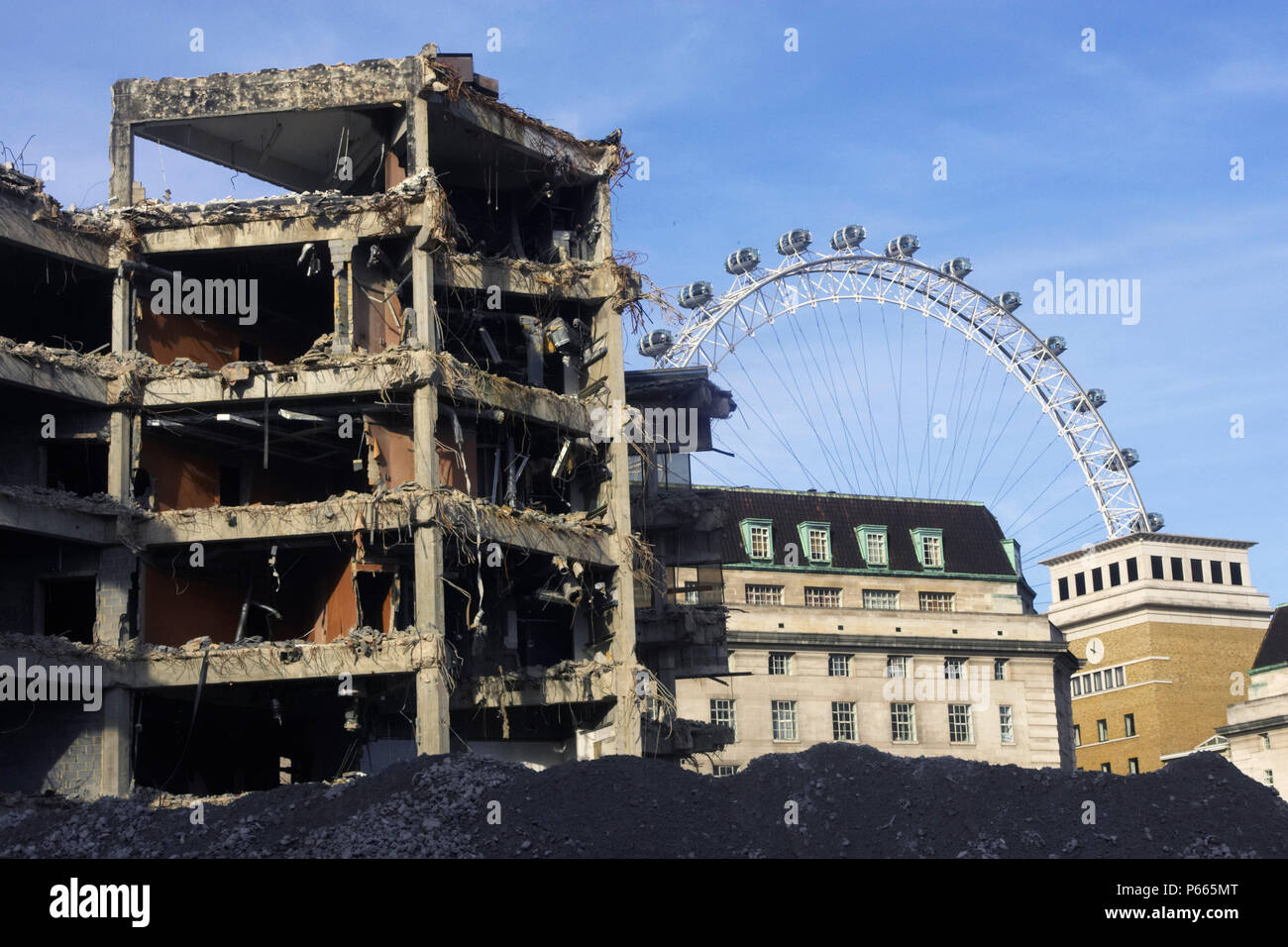 Demolition of the officially known as Greater London Council Overflow Building, Number 1 Westminster. This building was once connected to City Hall by Stock Photo