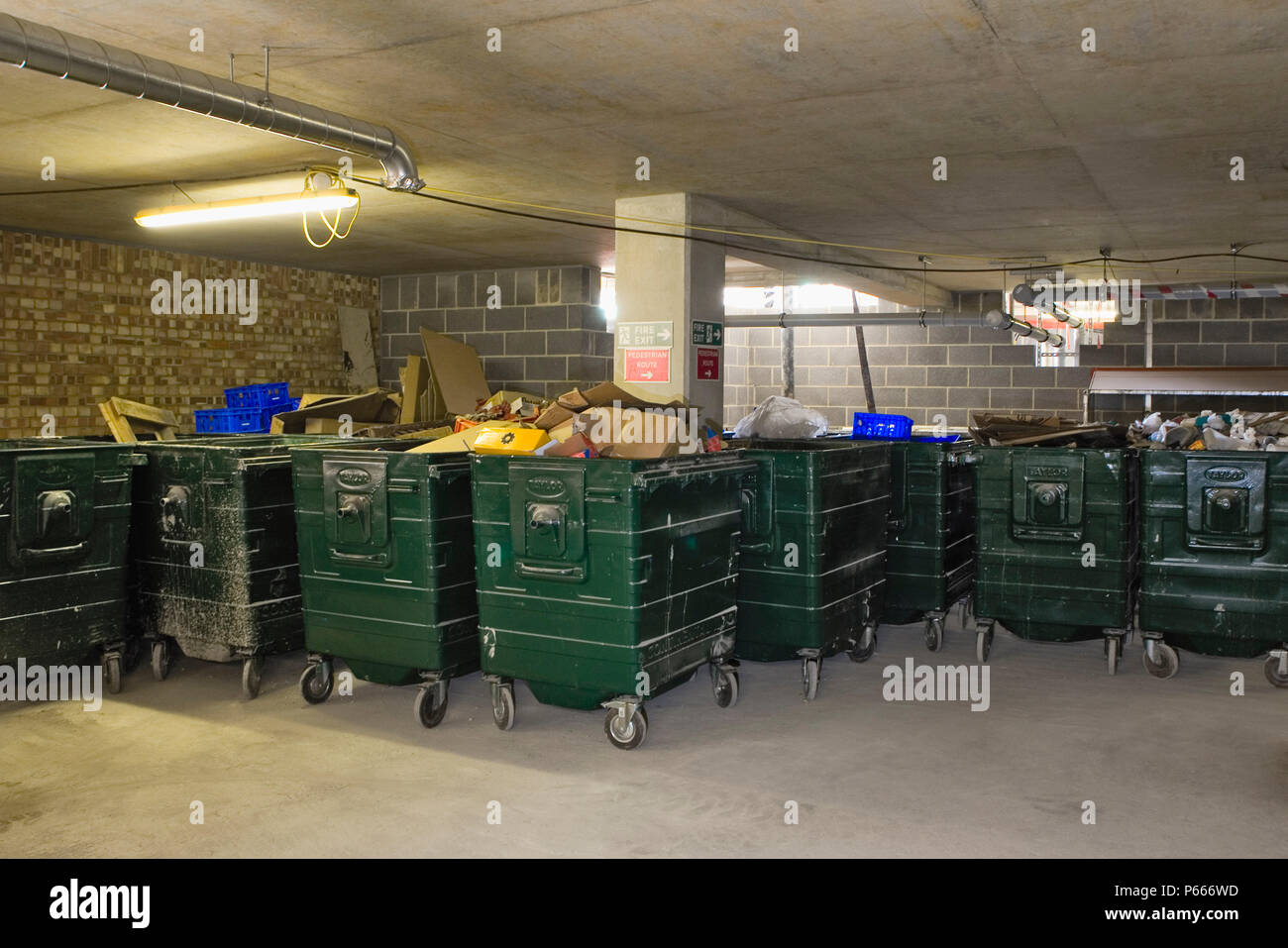 Bins urban solid waste hi-res stock photography and images - Alamy