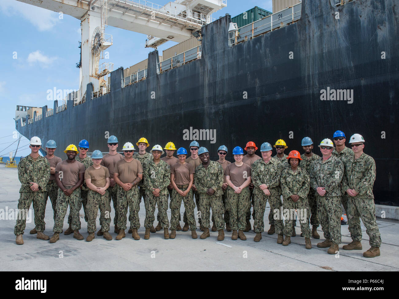 Navy cargo handling battalion hires stock photography and images Alamy