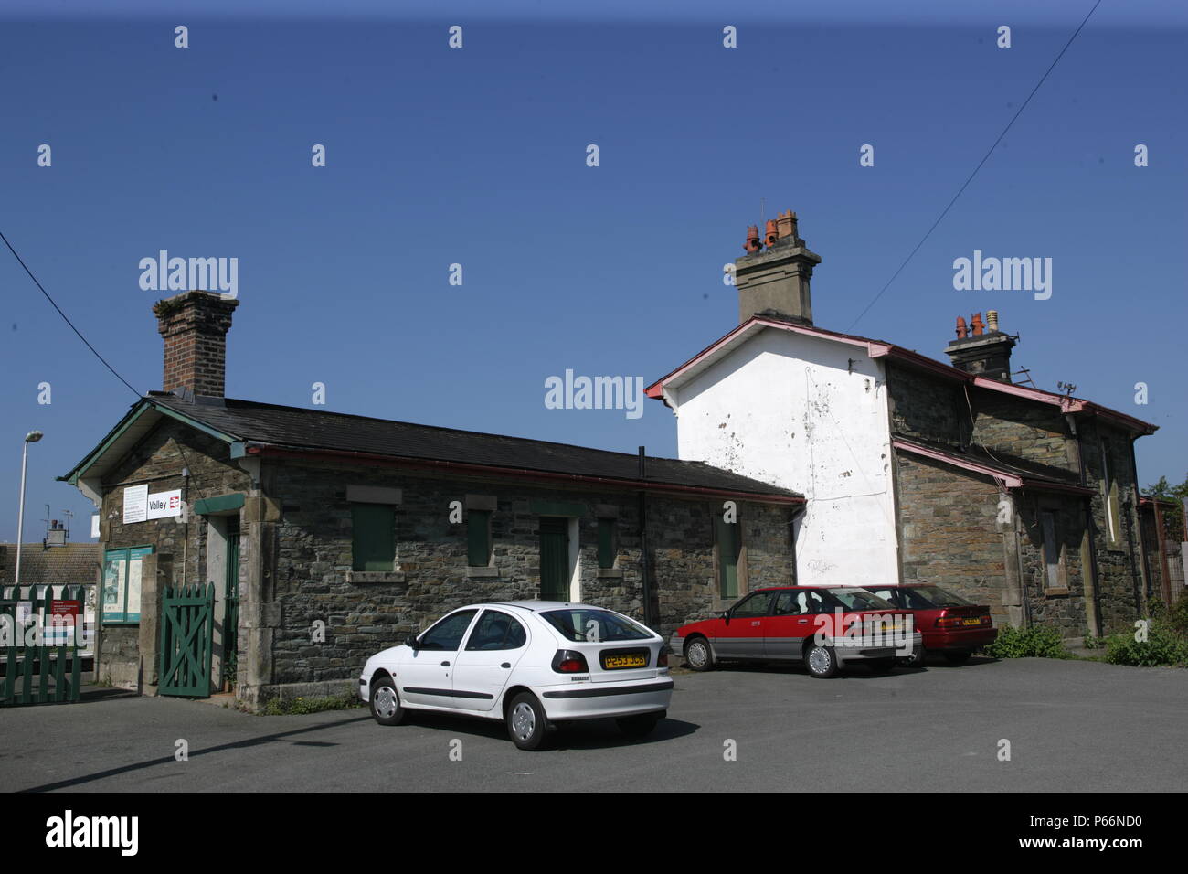 Frontage and car parking at Velley station, Anglesey. 2007 Stock Photo