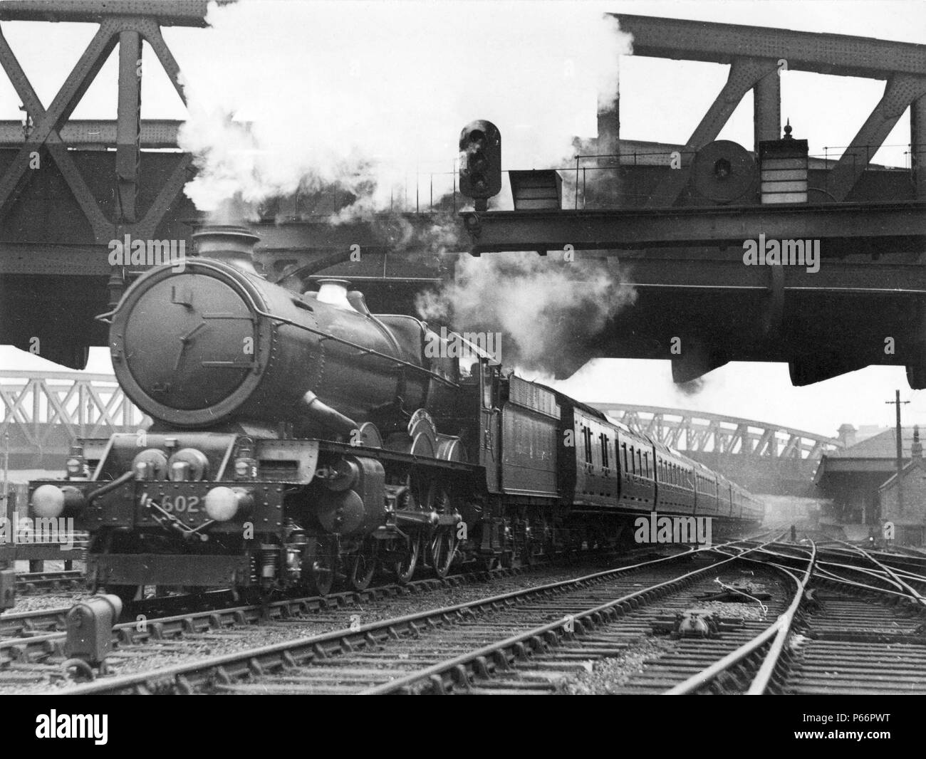 Great Wester Railway, No.6023 King Edward II leaving London, Paddington. C1938 Stock Photo