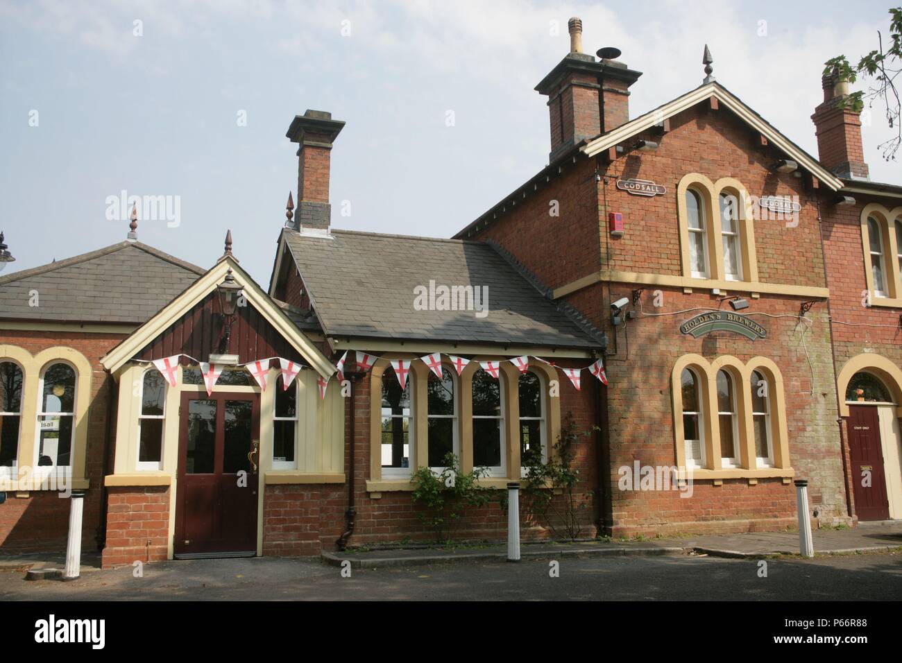Main station building at Codsall, Staffordshire, now converted to a pub and restaurant. 2007 Stock Photo