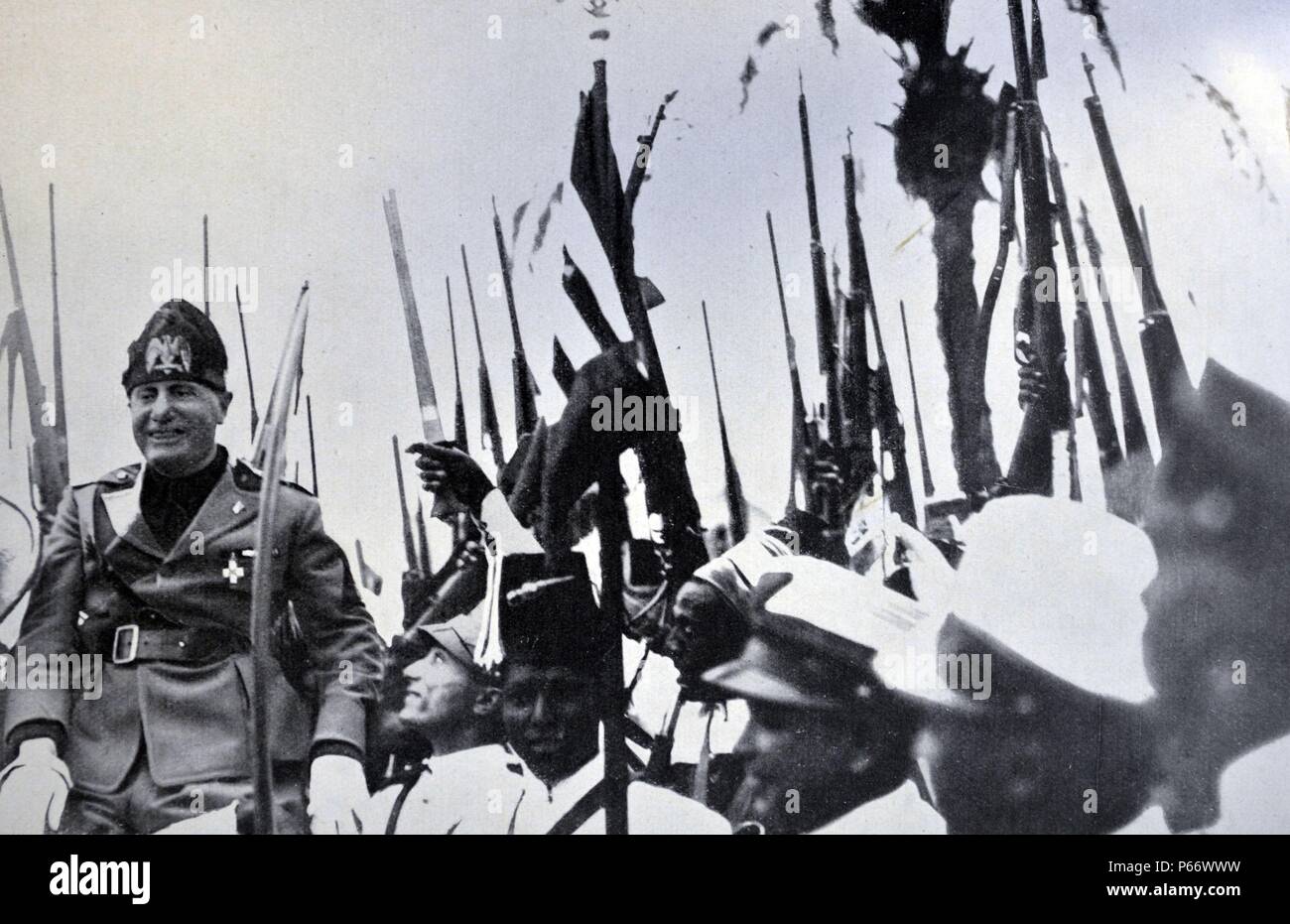 Tripoli - April 1926 - The Duce raised arms by a battalion of Eritrean askaris Stock Photo