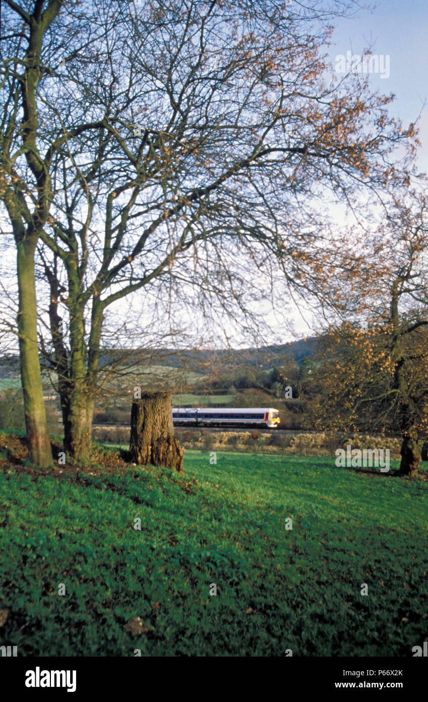 A Chiltern Turbo speeds through the Cherwell Valley with a London, Marylebone to Birmingham train. C 1997 Stock Photo