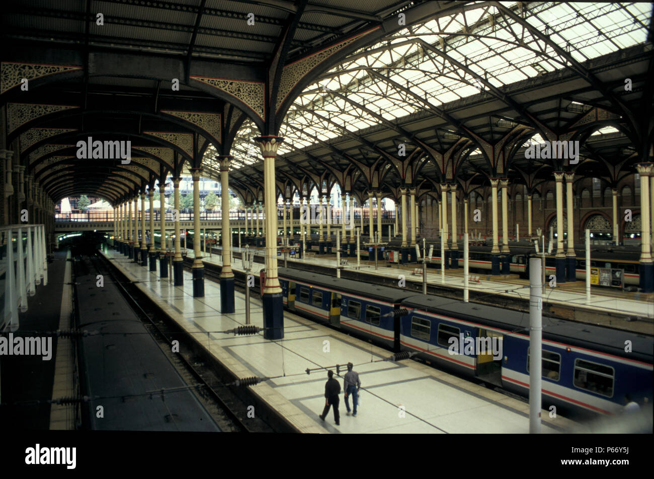 Overview Of The Platforms At Liverpool Street Station London C 1996 Stock Photo Alamy