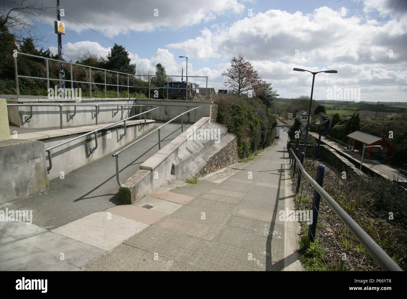 Pedestrian access ramps to the platforms at Liskeard, Cornwall.  2006 Stock Photo