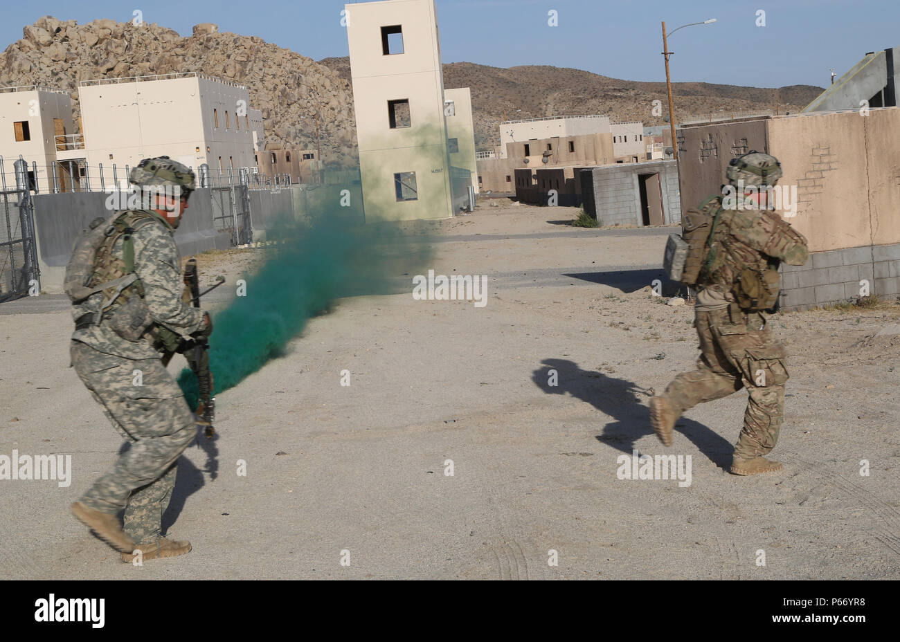 U.S. Army Soldiers assigned to 1st Battalion, 28th Infantry Regiment ...
