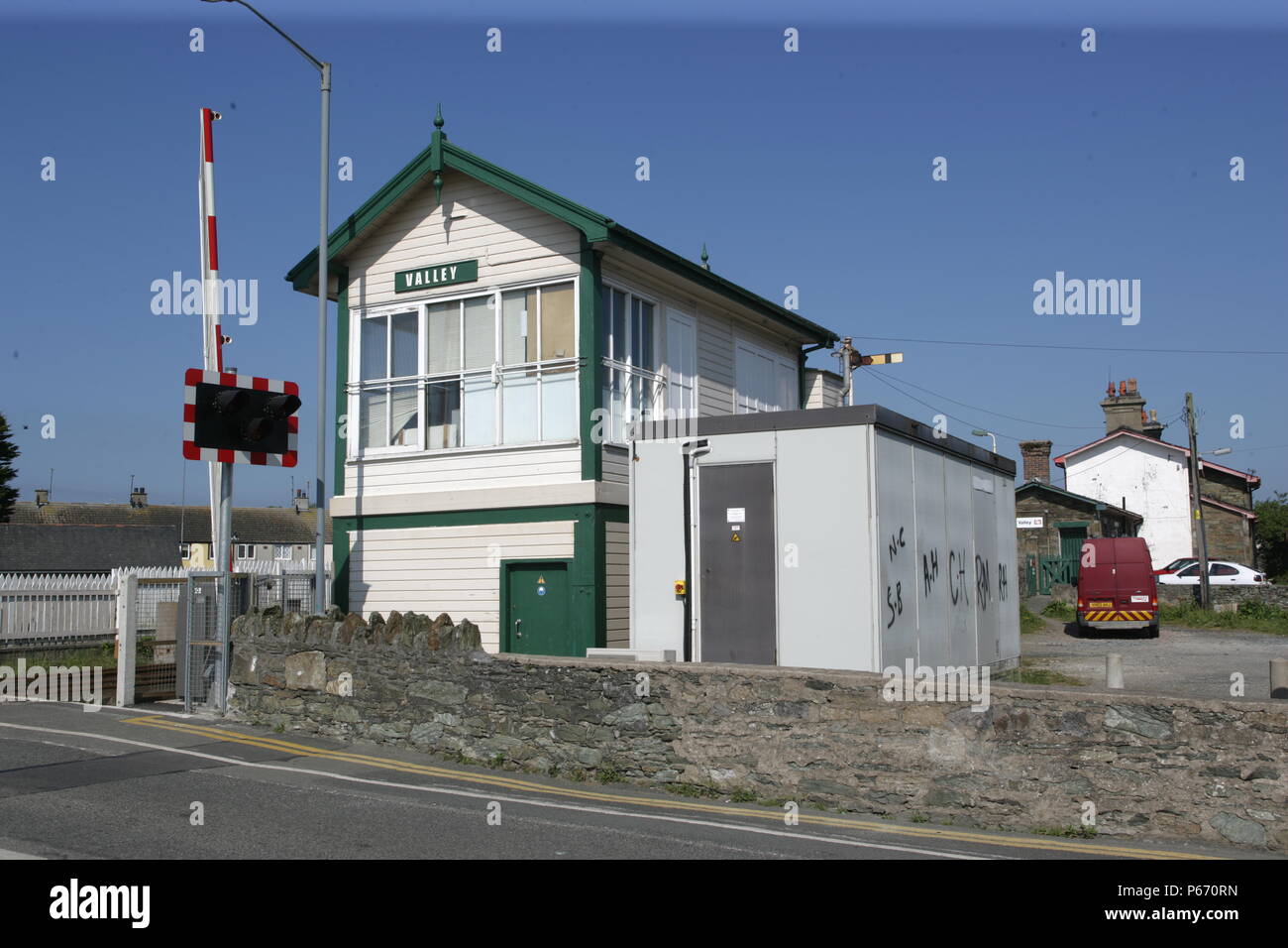 The signal box and level crossing at Valley station, Anglesey. 2007 Stock Photo