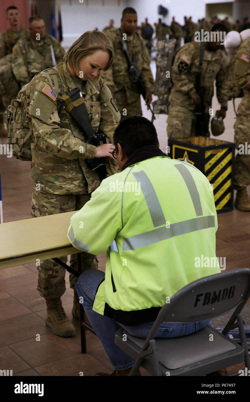 On May 2, 2016, Soldiers from U.S. Army Reserve and Ohio Army National ...