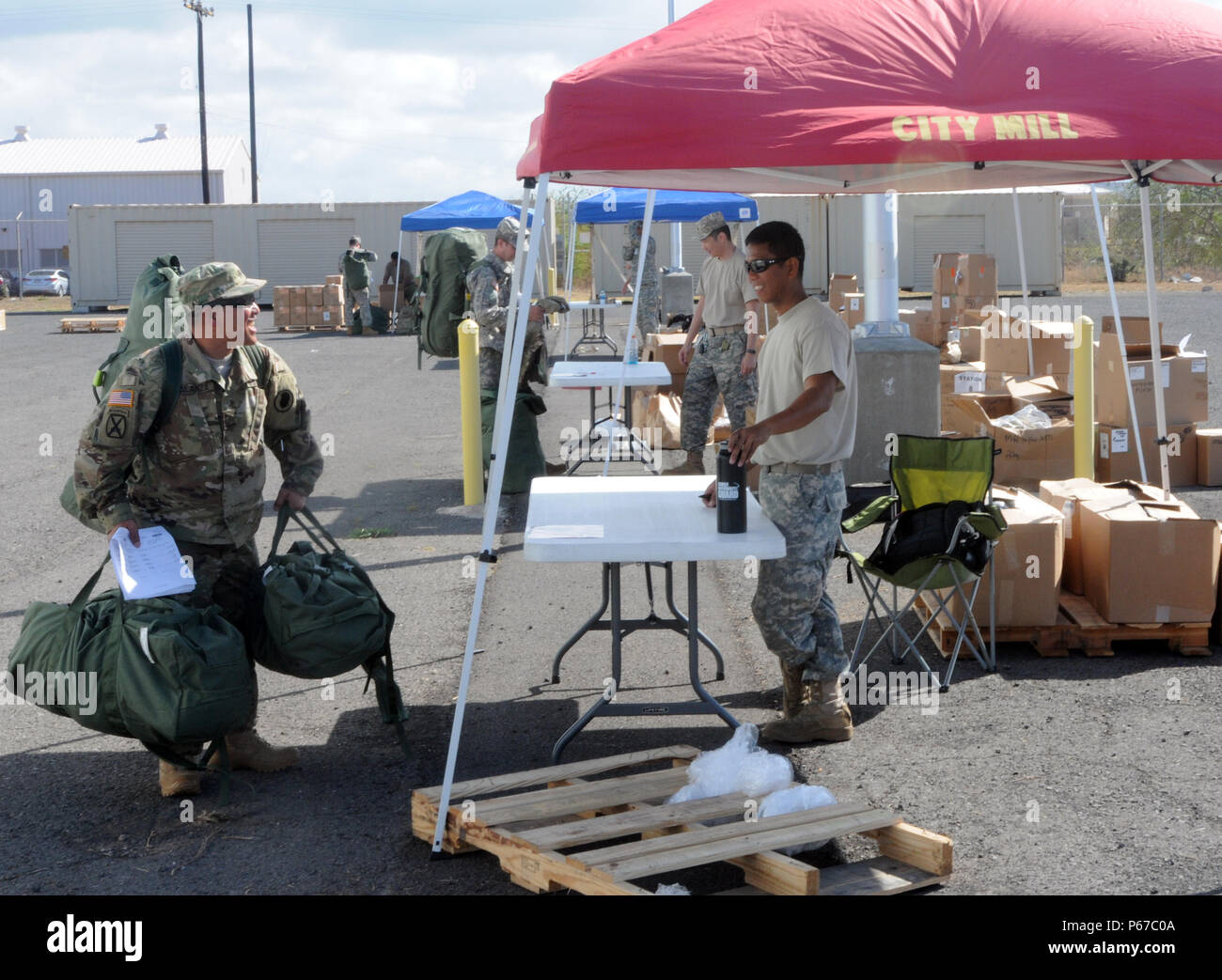 777th aviation support battalion hi-res stock photography and images ...