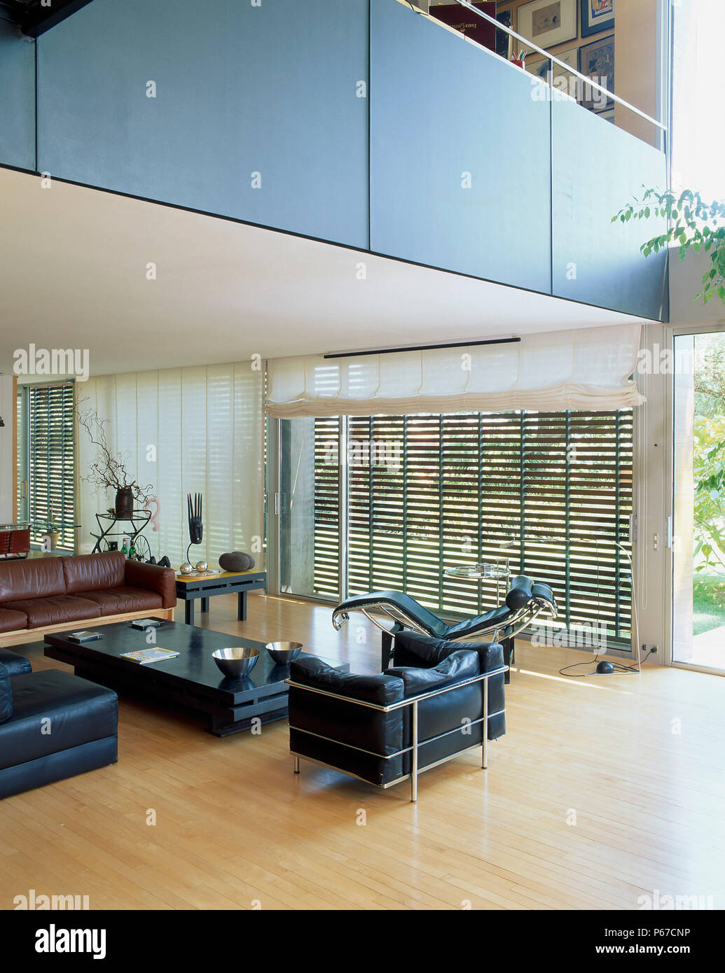 View of an exquisite living room Stock Photo - Alamy