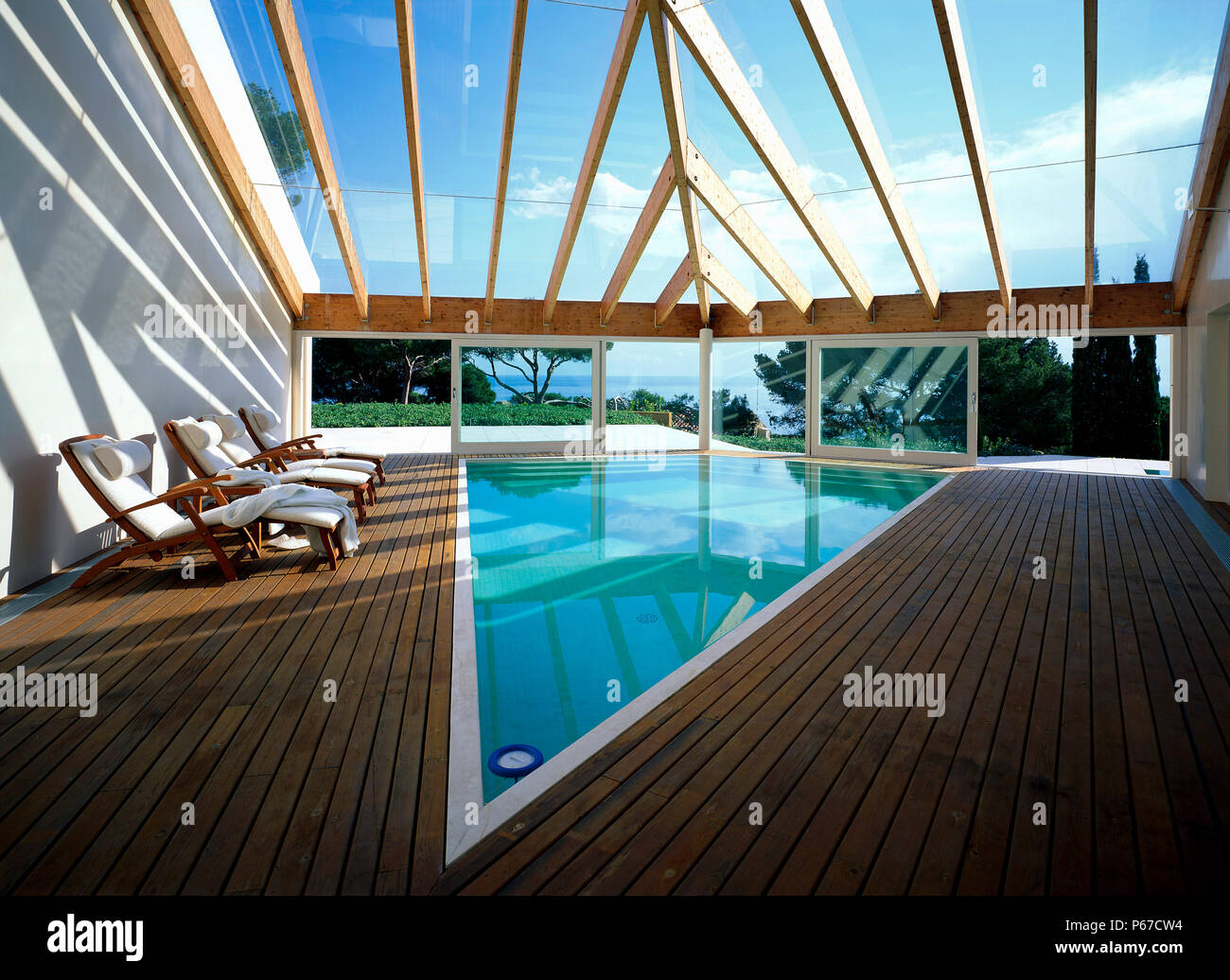 triangular swimming pool