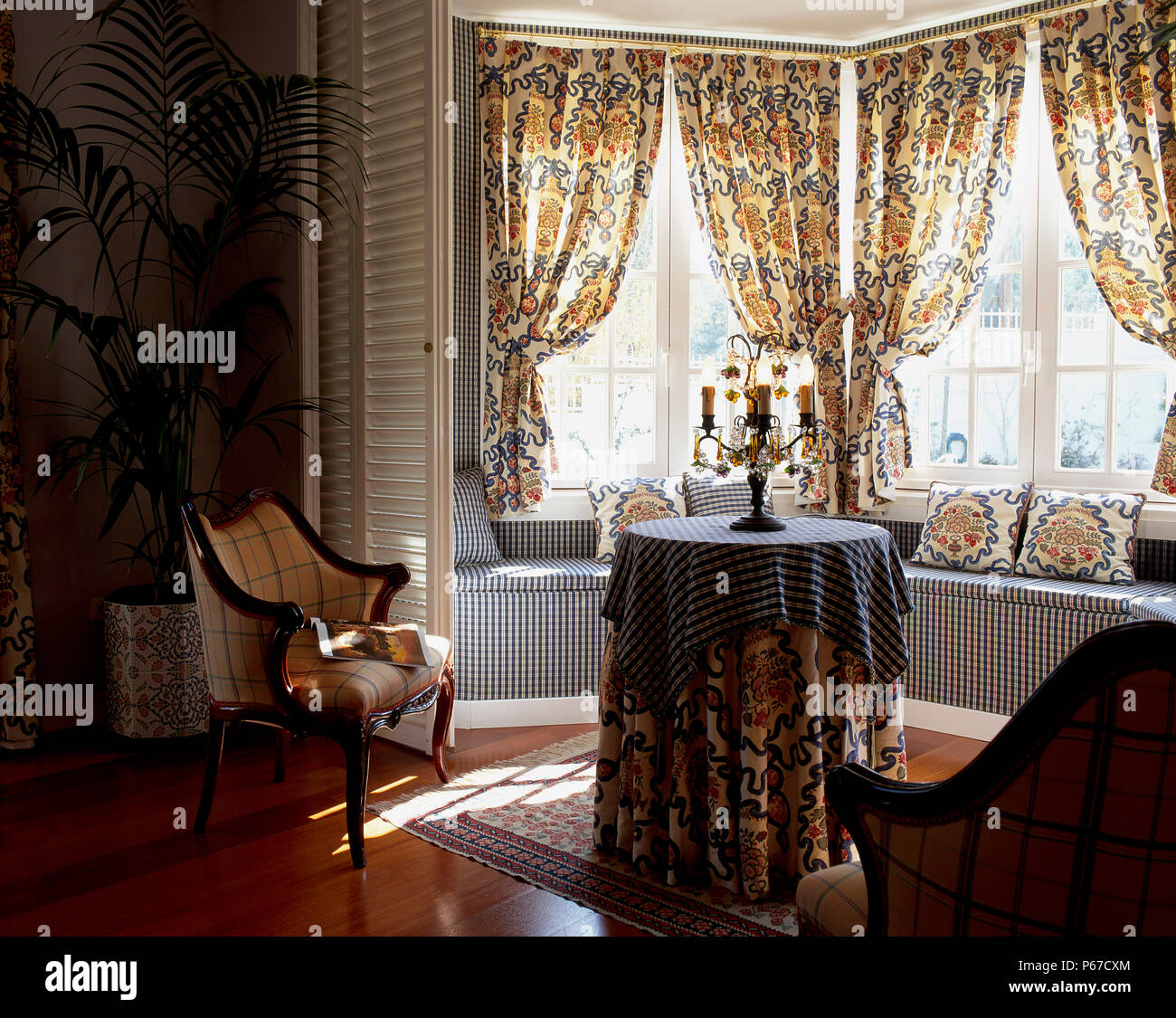 Sitting room view hi-res stock photography and images - Alamy