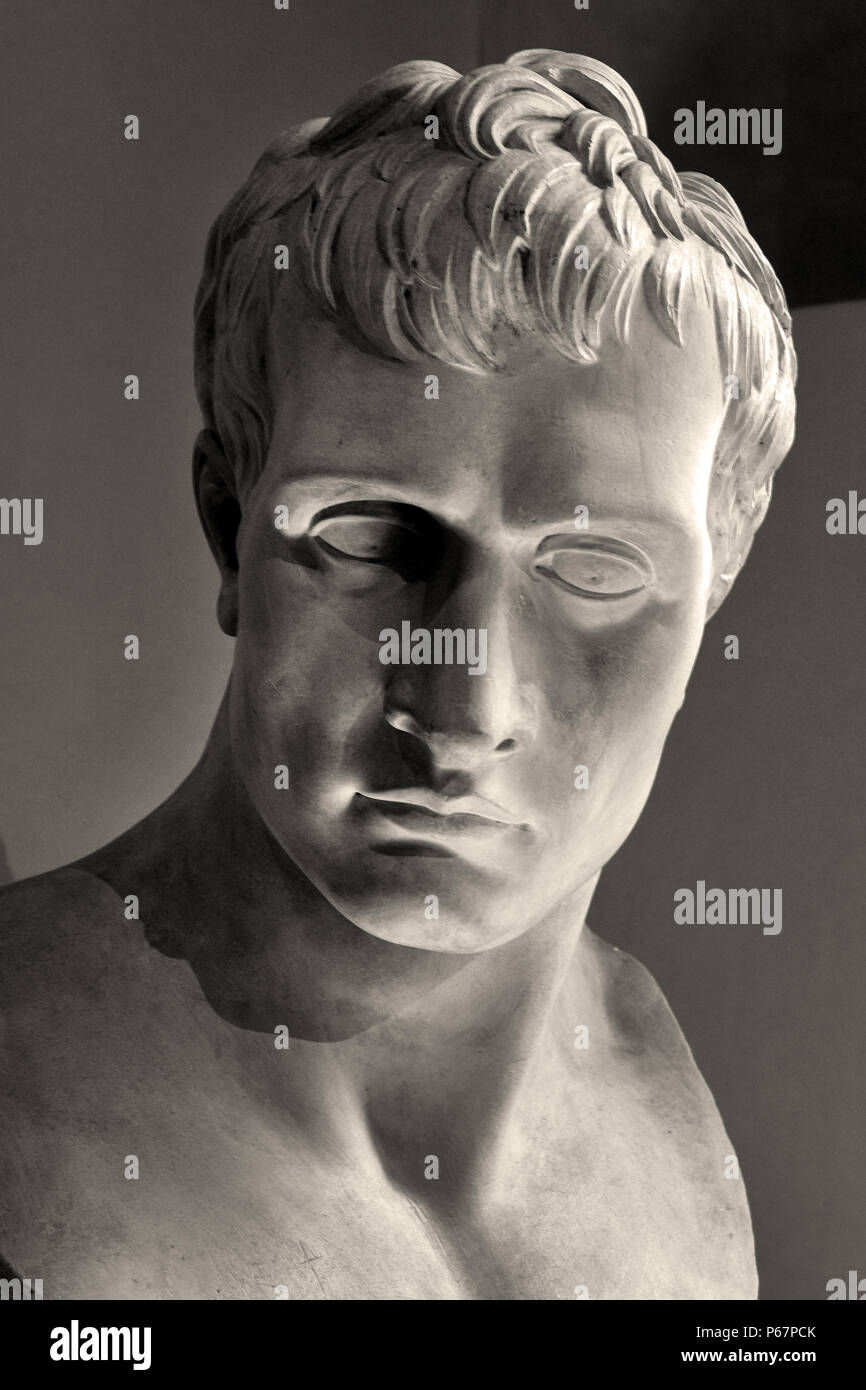 Bust of Emperor Napoléon Bonaparte by Antonio Canova 17571822 Italy