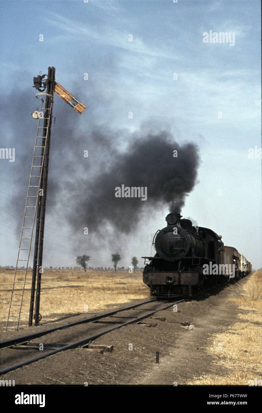 Sudan Railways Pacific No. 249 heads along the line from Sennar Junction - Damazeen on Tuesday 11th January 1983. Stock Photo