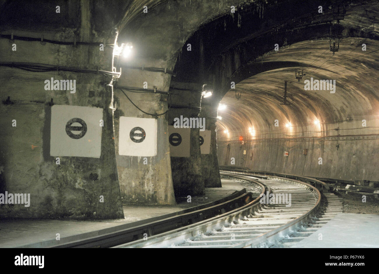 Paris, Metro Tunnel Stock Photo Alamy