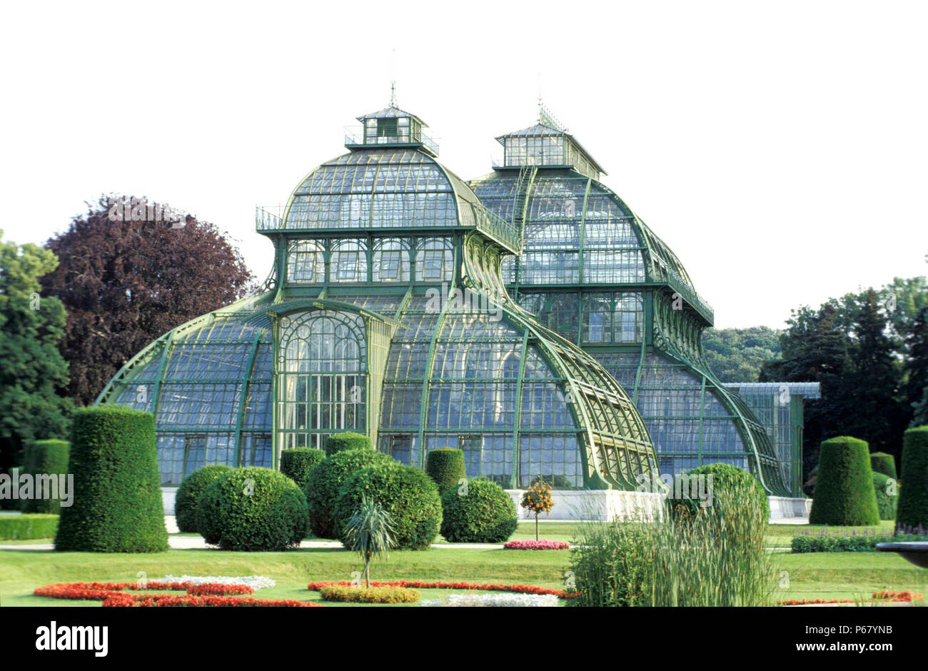 Vienna, Schloss Schšnbrunn, Art Deco Glass House Stock Photo - Alamy