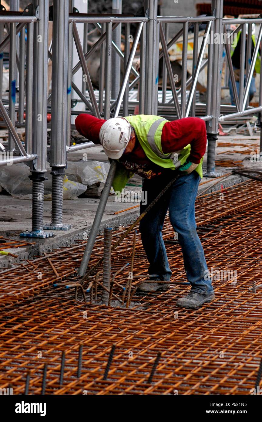 Steel Fixer Hi res Stock Photography And Images Alamy steel-fixer-hi-res-stock-photography-and-images-alamy
