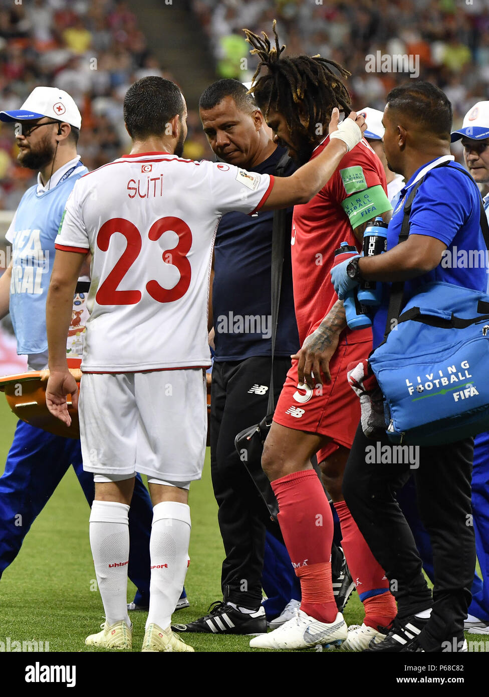 Saransk, Russia. 28th June, 2018. Roman Torres of Panama leaves the pitch after his injury during the 2018 FIFA World Cup Group G match between Panama and Tunisia in Saransk, Russia, June 28, 2018. Credit: He Canling/Xinhua/Alamy Live News Stock Photo
