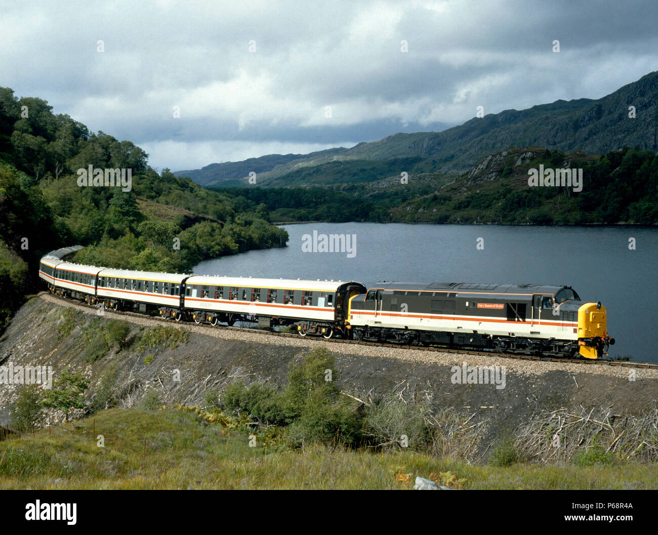 West Highland Line. No.37401 Mary Queen of Scots at Loch Dubh with the West Highlander en route from Mallaig to Fort William. 28.08.1988. Stock Photo