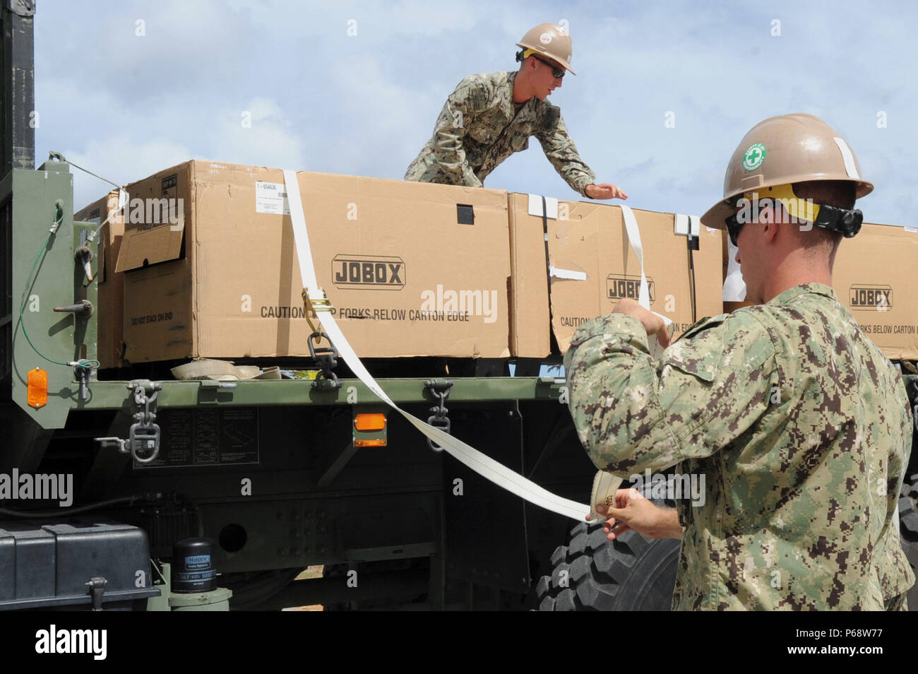 Trx suspension trainers hi-res stock photography and images - Alamy