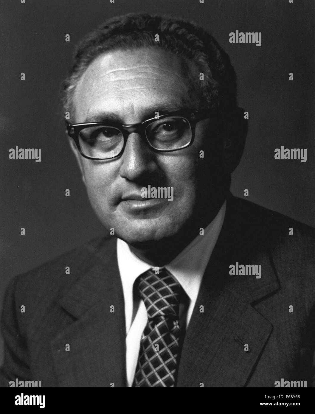 Photograph of Henry Alfred Kissinger (1923-) American diplomat and political scientist. A recipient of the Nobel Peace Prize. National Security Advisor and later concurrently as Secretary of State in the administrations of Presidents Richard Nixon and Gerald Ford. Dated 1973 Stock Photo