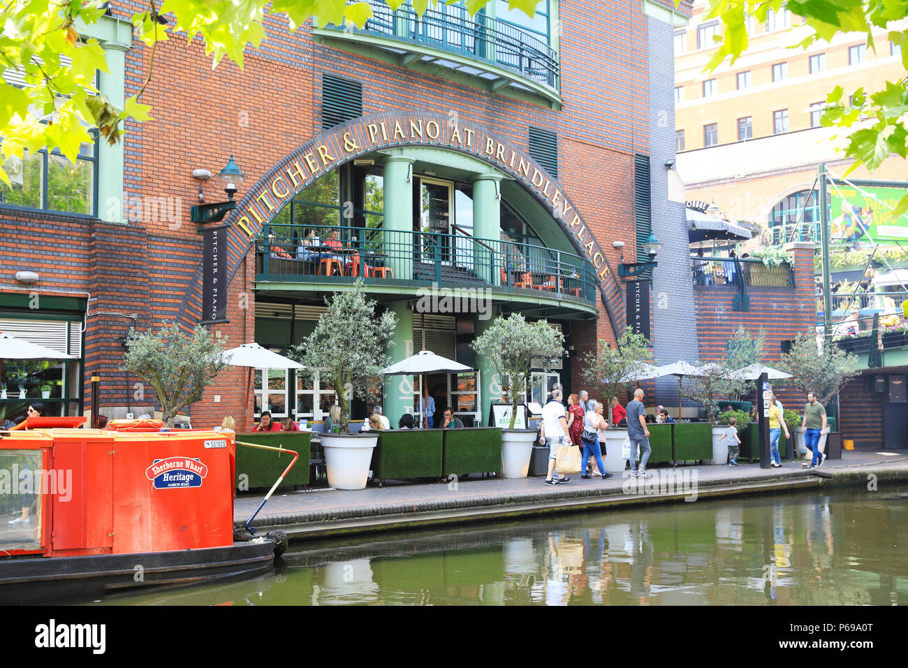 The Picher & Piano restaurant at Brindley Place, the mixed use canalside development in Birmingham, the West Midlands UK. Stock Photo