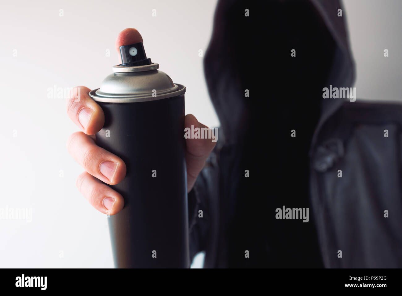 Hand holding spray can graffiti hi-res stock photography and images - Alamy