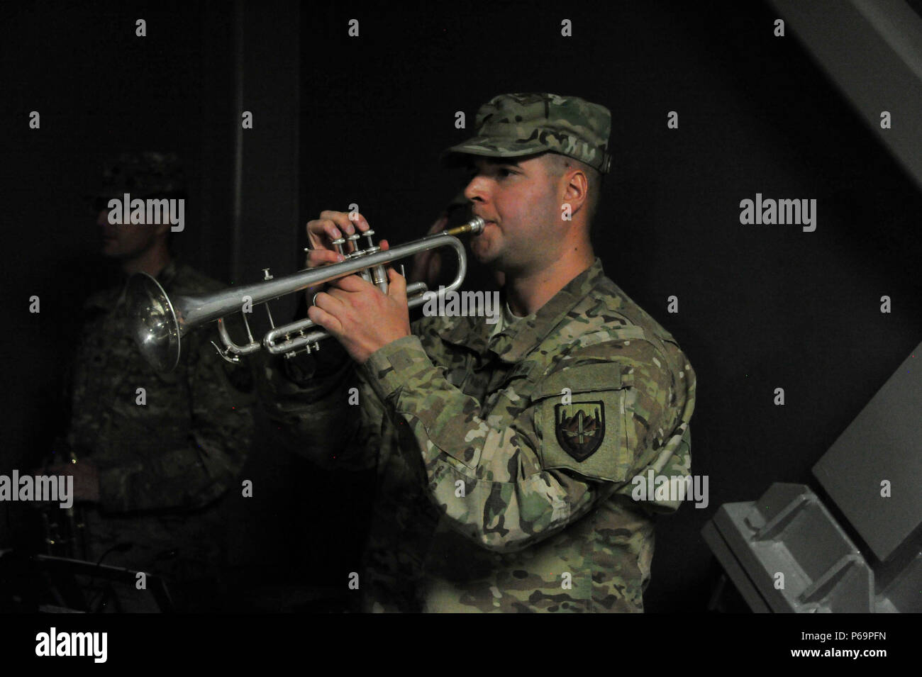 https://c8.alamy.com/comp/P69PFN/bagram-air-field-afghanistan-may-302016-us-army-spc-joseph-faust-10th-mountain-divison-sounded-a-stirring-rendition-of-taps-to-lead-into-a-moment-of-silence-during-the-us-forces-afghanistan-memorial-day-observance-held-here-today-photo-by-bob-harrison-us-forces-afghanistan-public-affairs-P69PFN.jpg