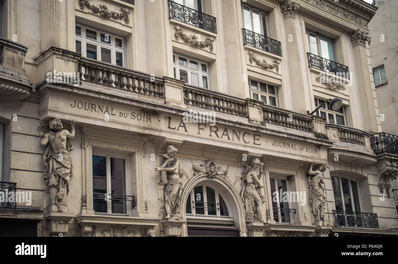 'La France, Journal du Soir' Head office building of the parisian evening newspaper 'La France' in 142 Rue Montmartre, Paris, France Stock Photo