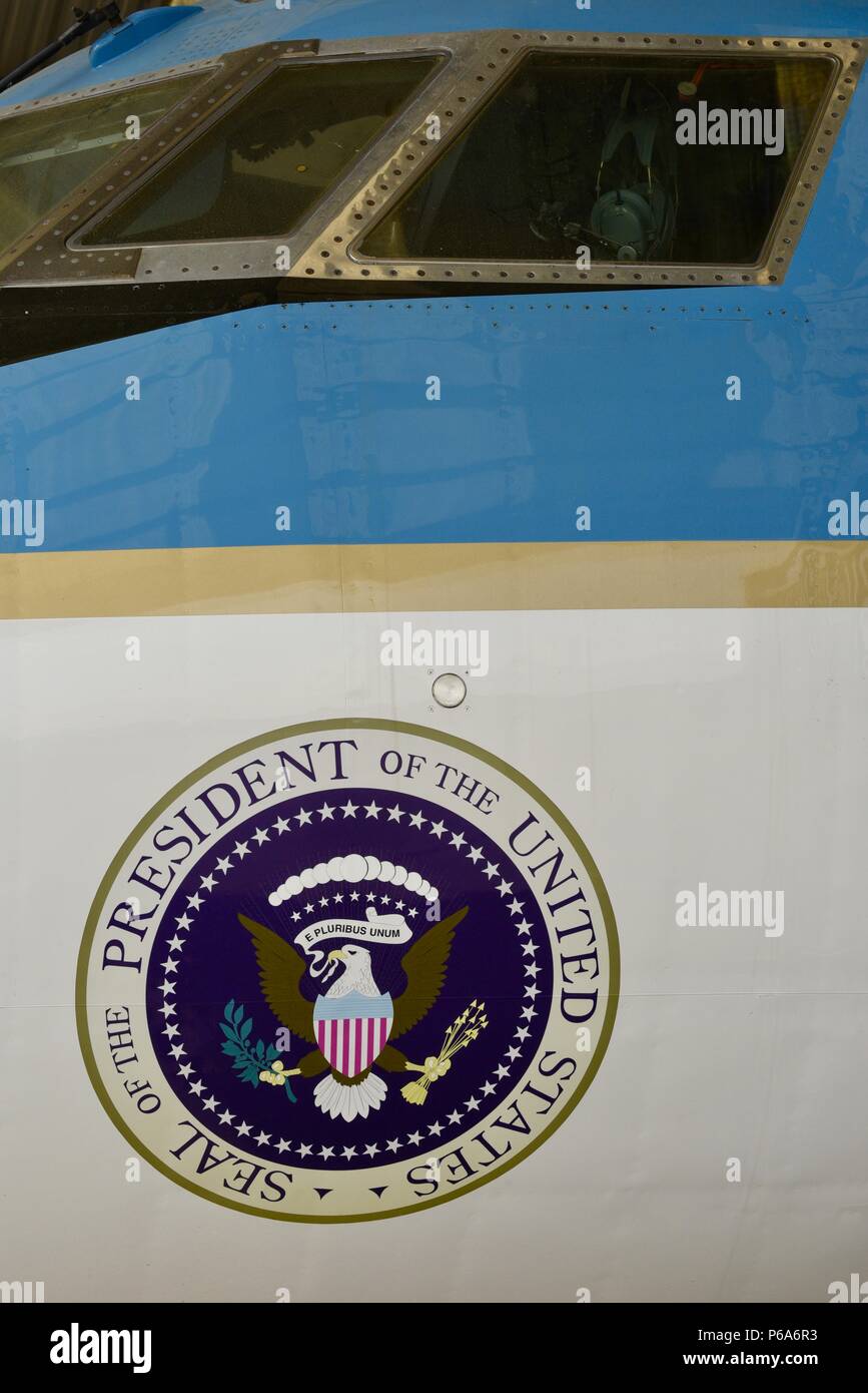 Air force one presidential seal hi-res stock photography and images - Alamy