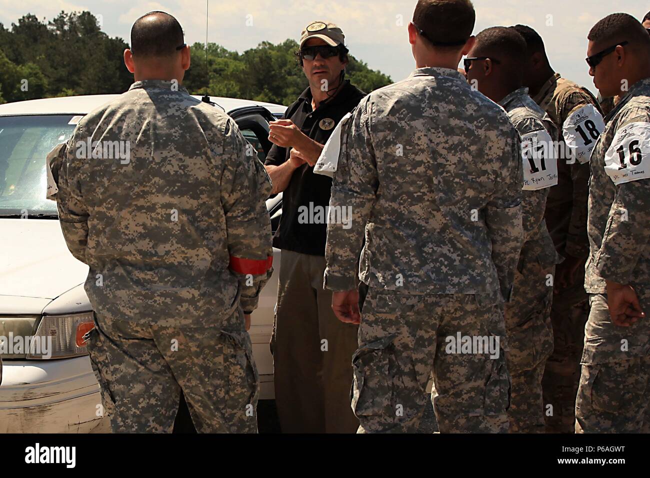 Evasive maneuver hires stock photography and images Alamy