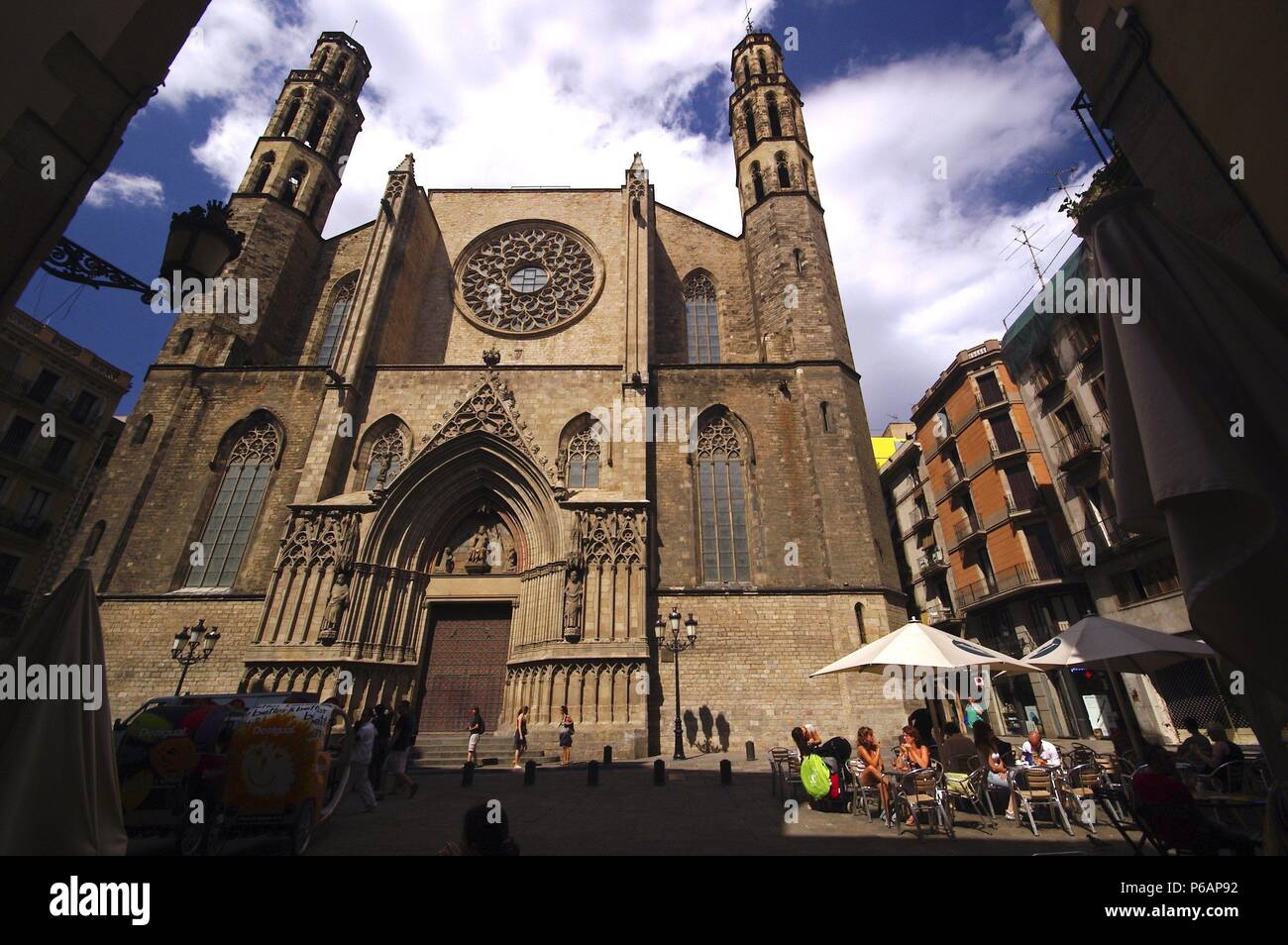 Iglesia gotica de Santa Maria del Mar (). . España  Stock Photo - Alamy