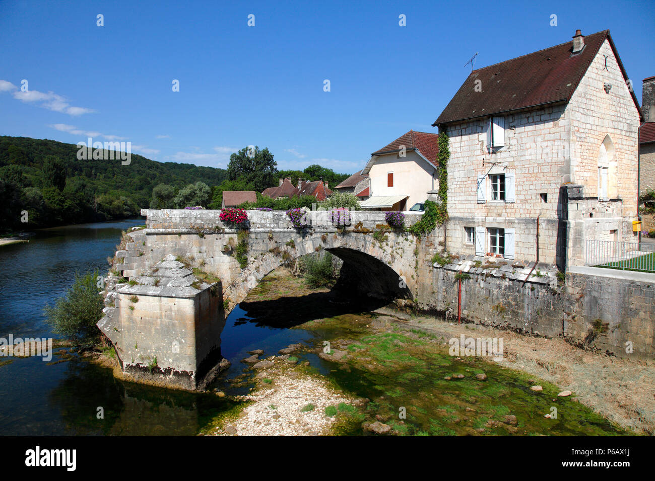 France, Franche Comte, department of Jura (39), Port-Lesney and la Loue  river Stock Photo - Alamy