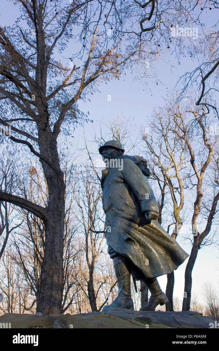François Clemenceau Petit Fils De Georges Clemenceau Tree Trunk Art Work Sculpture High Resolution Stock Photography and