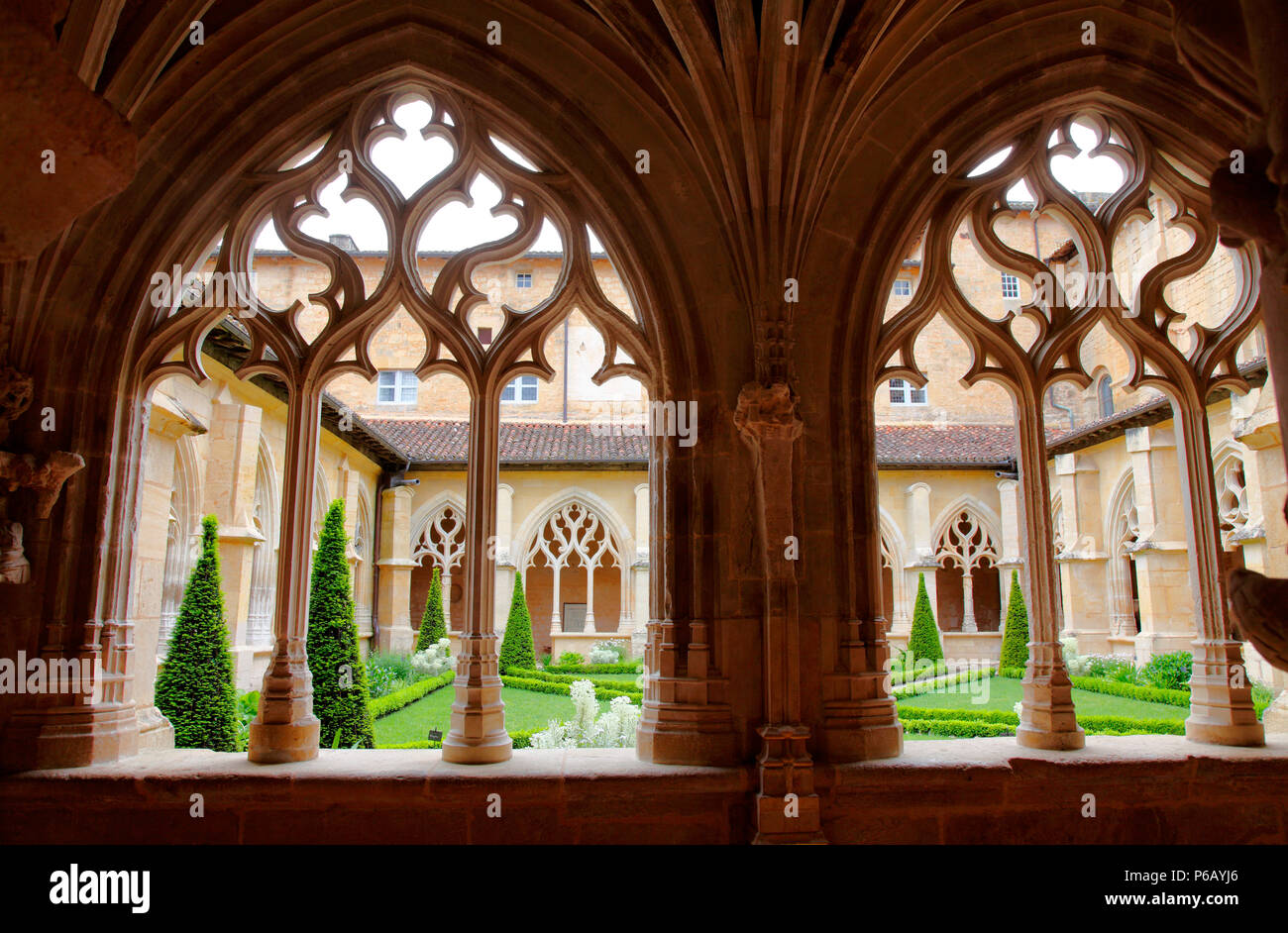 Cloister of cadouin hires stock photography and images Alamy