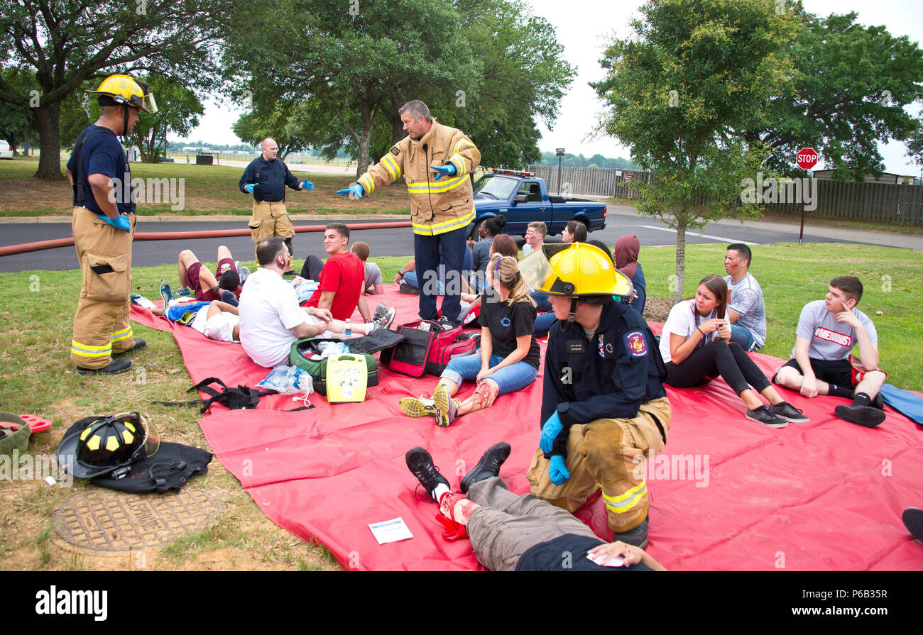 Maxwell AFB, AL Maxwell Air Force Base conducts a tornado base