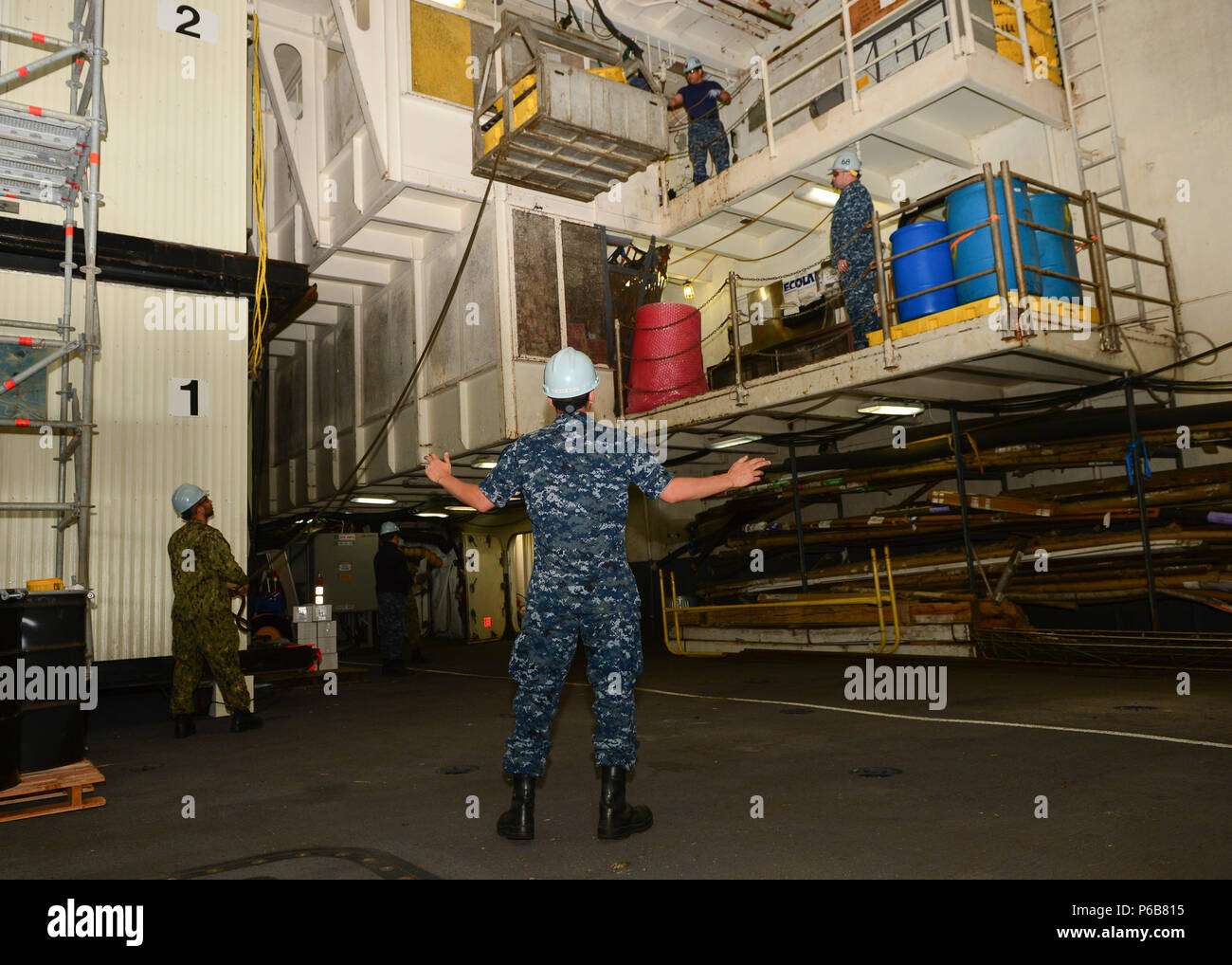 NAVAL BASE KITSAPBREMERTON, Wash. (June 21, 2018) Sailors assigned to
