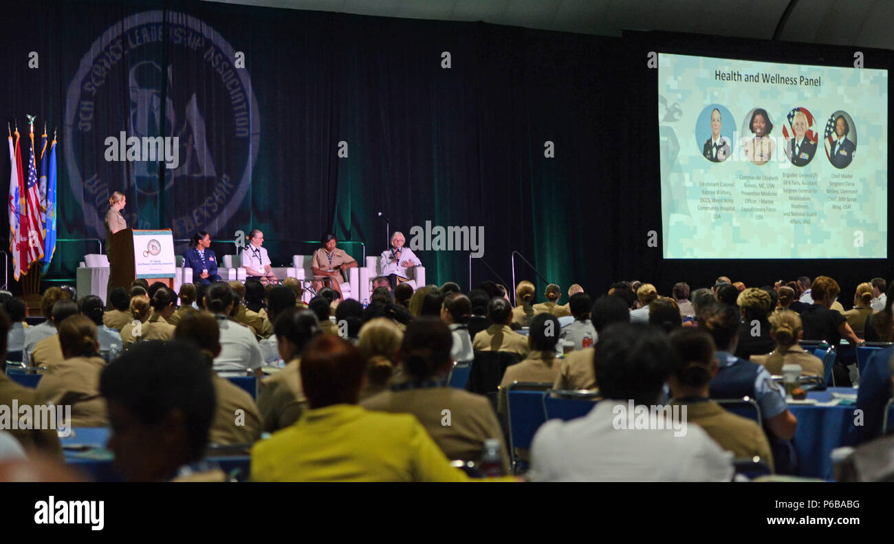 Us Navy Chief Petty Officer High Resolution Stock Photography and 