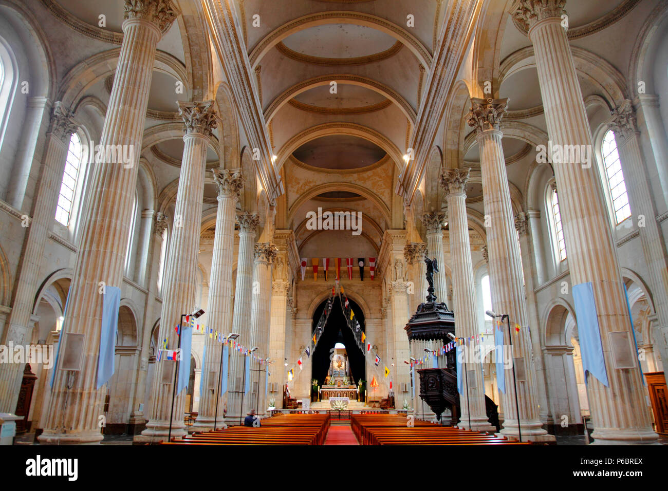 Boulogne Sur Mer Cathedral Hi res Stock Photography And Images Alamy boulogne-sur-mer-cathedral-hi-res-stock-photography-and-images-alamy