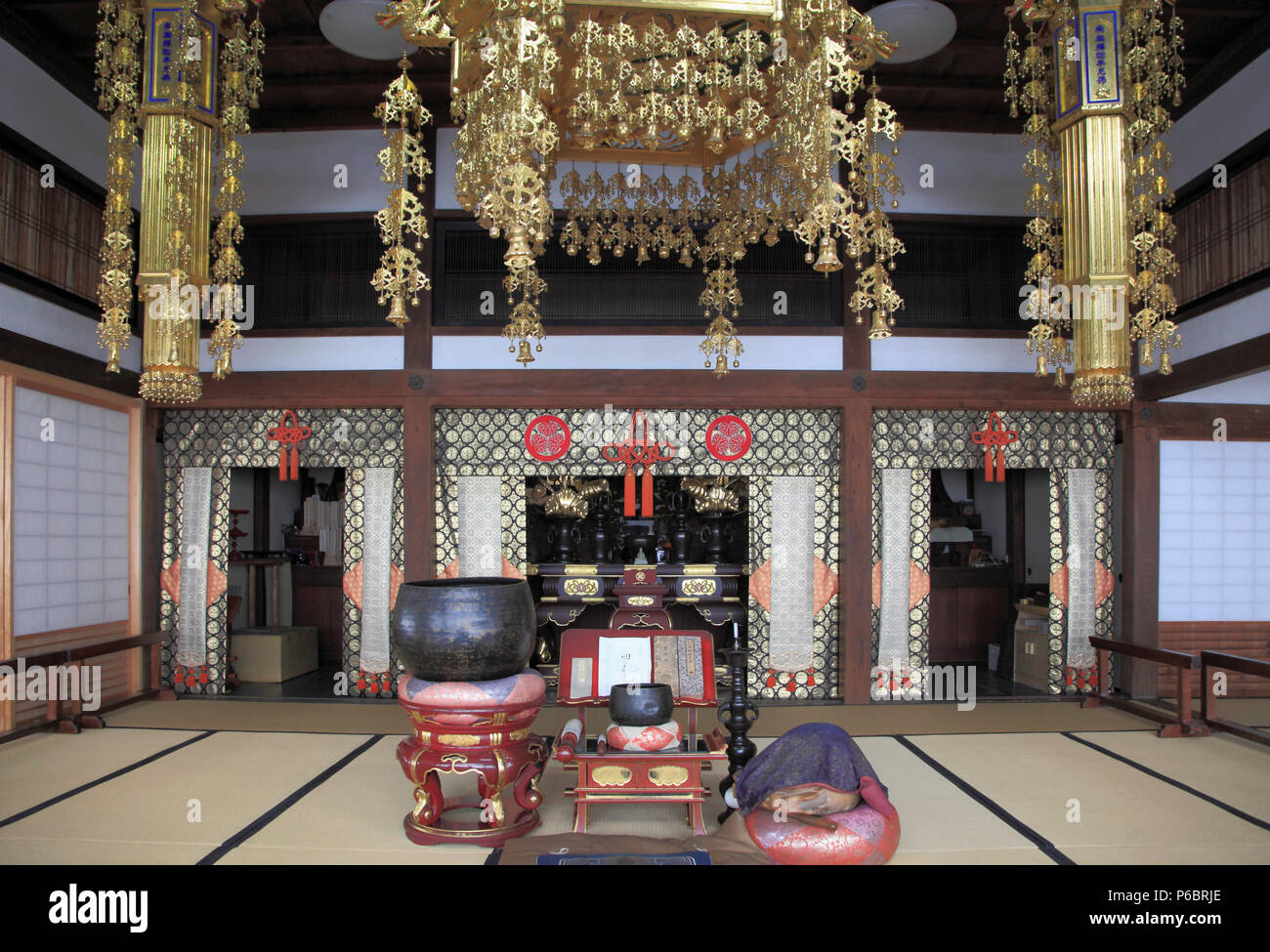 Japan, Takahashi, Raikyuji Temple, interior, Okayama Prefecture Stock ...